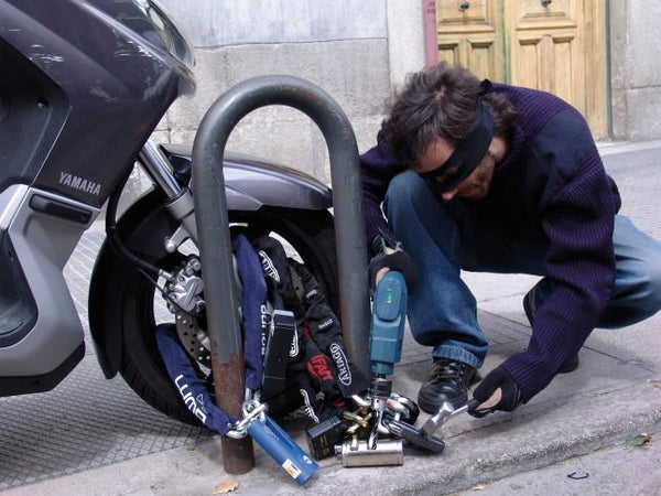 ¿Necesitas un seguro para tu moto? Revisa estos tips!